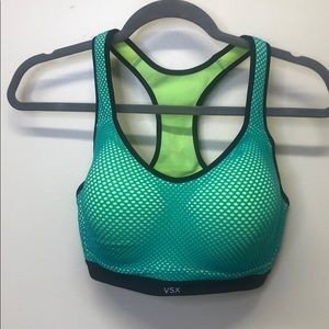 VICTORIA’S SECRET SPORTS BRA